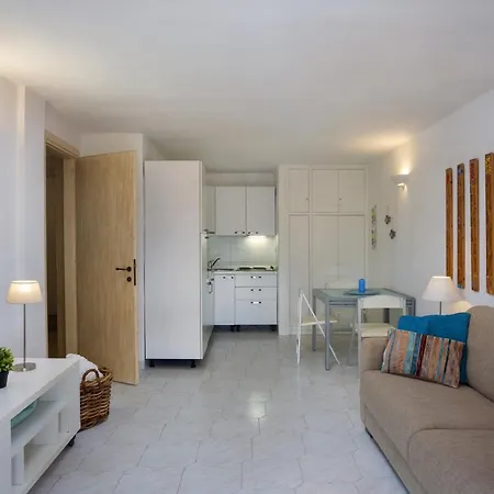 Lejlighedshotel Bougainvillae Liscia di Vacca