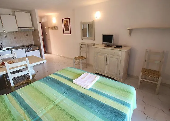 Aparthotel Bougainvillae Liscia di Vacca
