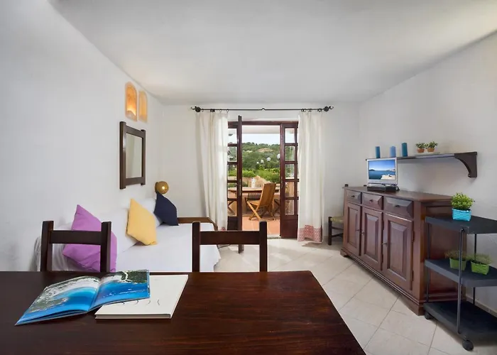 Bougainvillae Aparthotel Liscia di Vacca